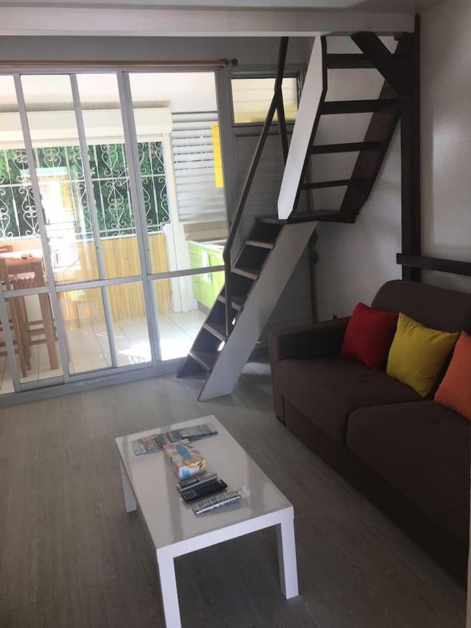 Studio-Mezzanine proche toutes commodités Le Gosier  Exterior foto