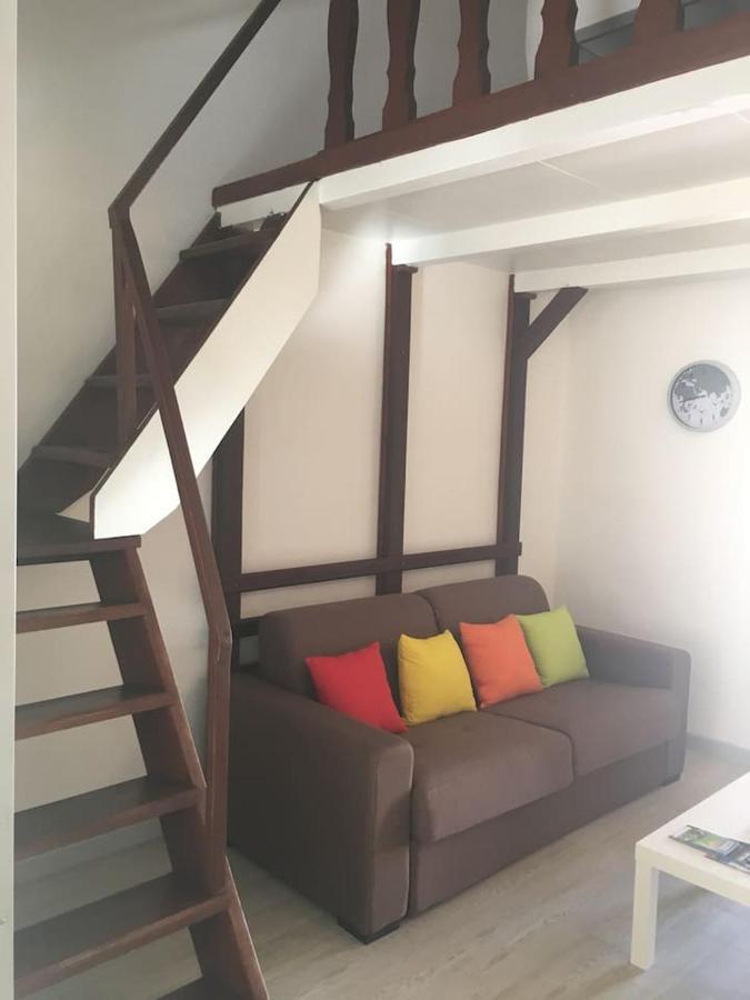 Studio-Mezzanine proche toutes commodités Le Gosier  Exterior foto